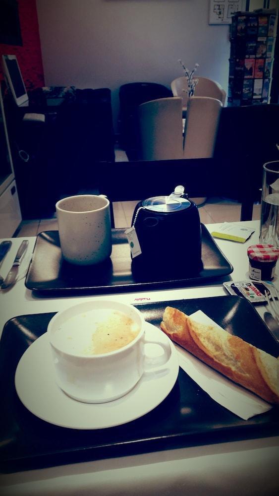 Hotel La Perle Montparnasse París